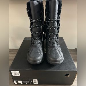 NIB Sorel Whitney II Tall Black Lace Up Waterproof Boots